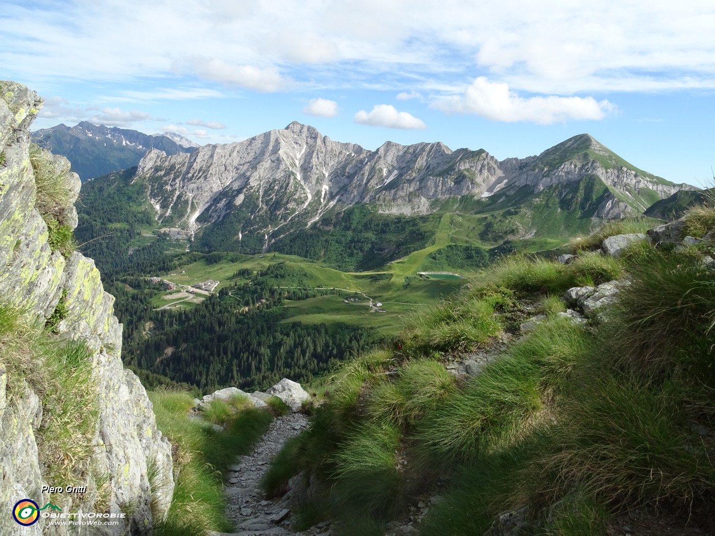 80 Scendendo dal Passo di Lemma sul sent. 116 alla Baita del Camoscio.JPG